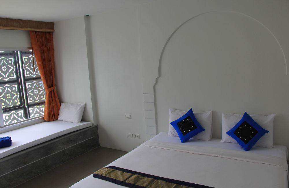 Dinar 3* Bang Tao Beach (Phuket)