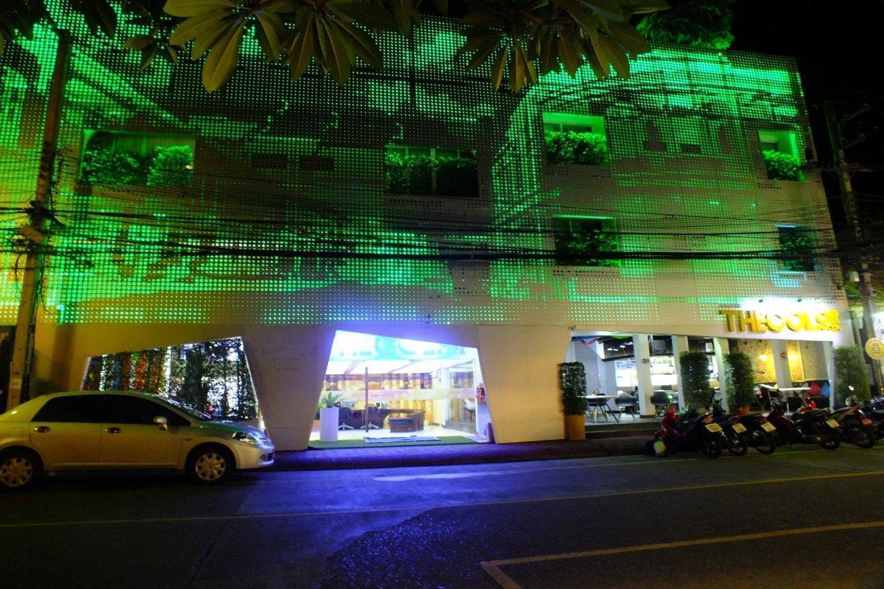 Hotel The Color Strand Kata