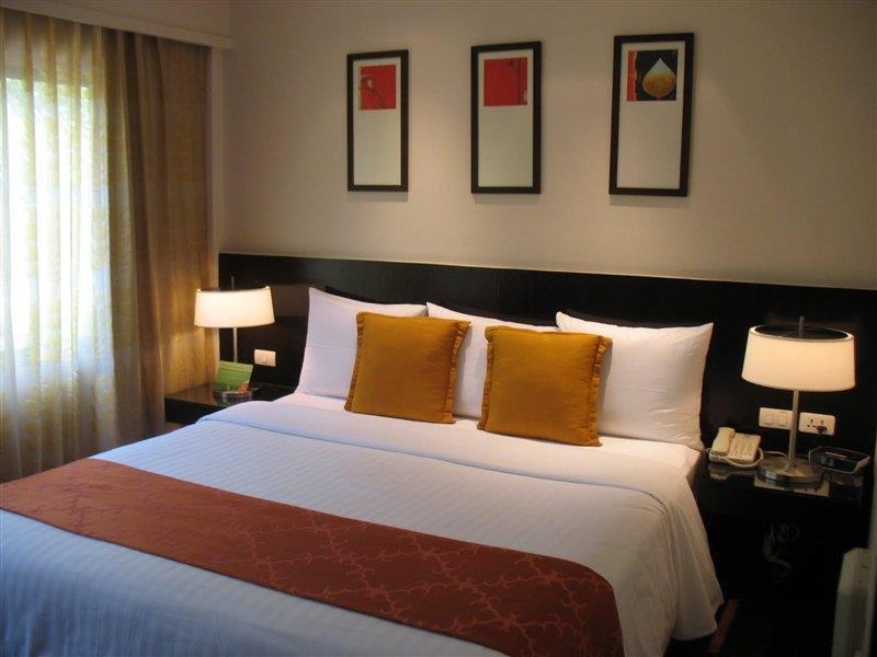 Hotel Radisson And Phuket Kamala Beach