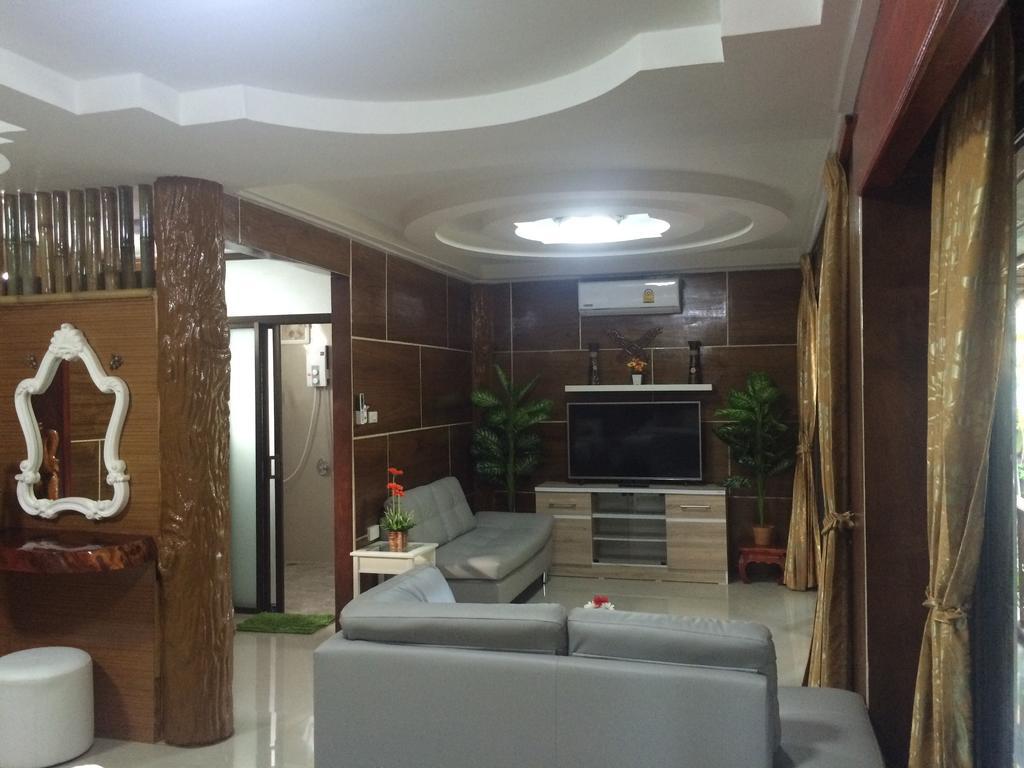 Ruan Mai Naiyang Beach Resort
