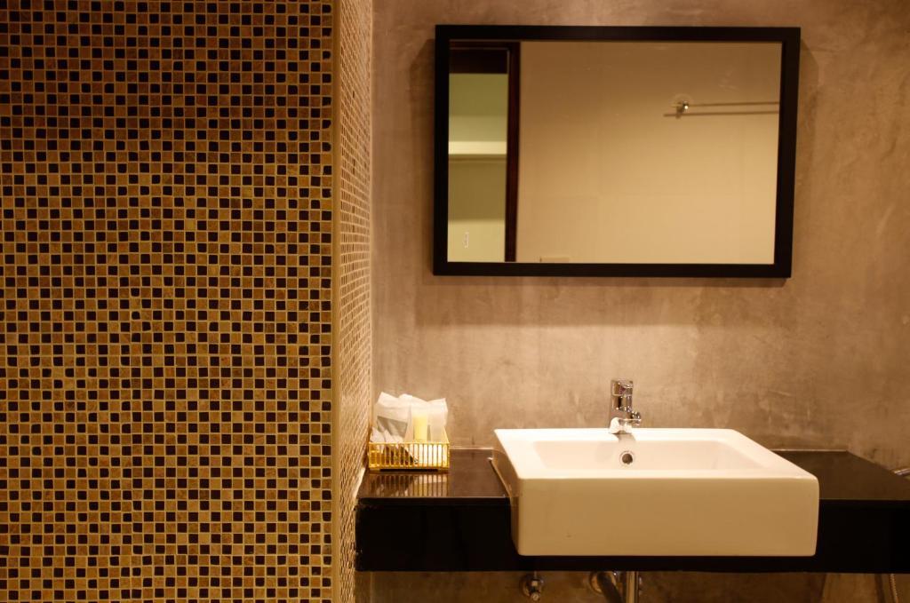 Hotel Nize - Sha Phuket