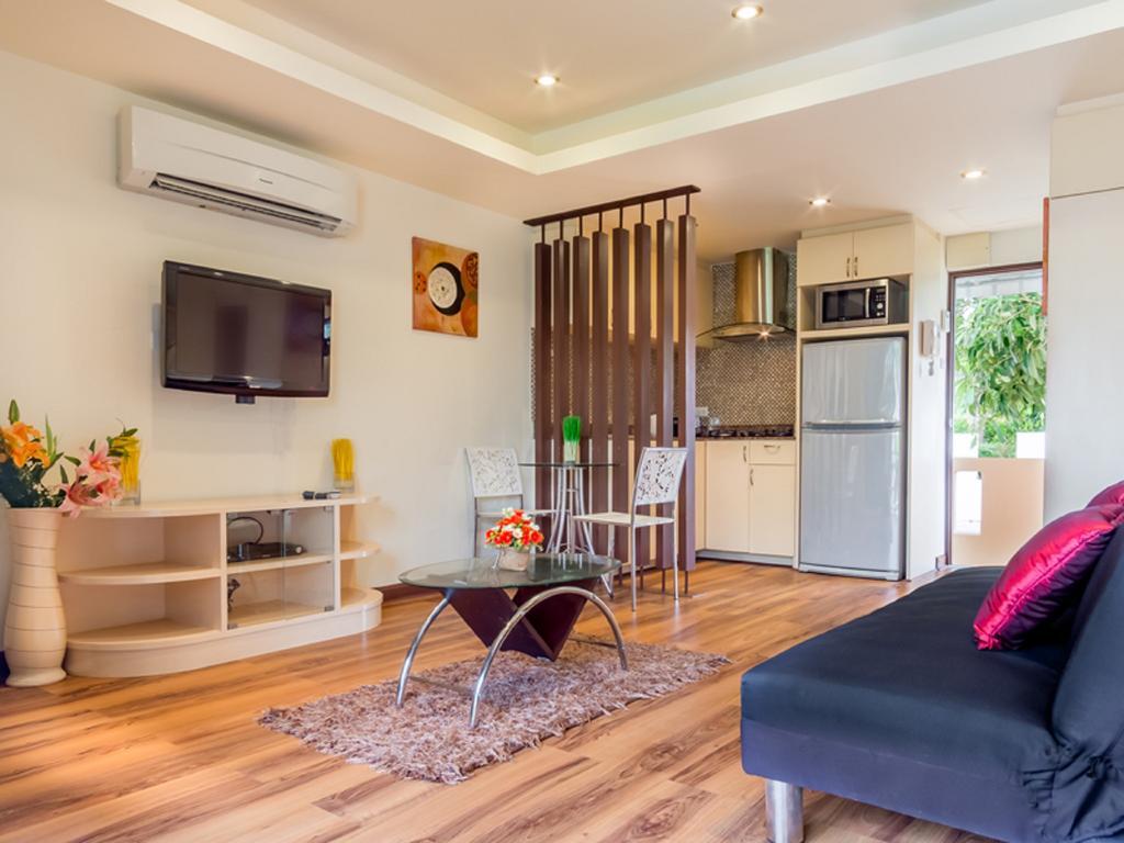 Hotel At Naiharn Boutique Hotel