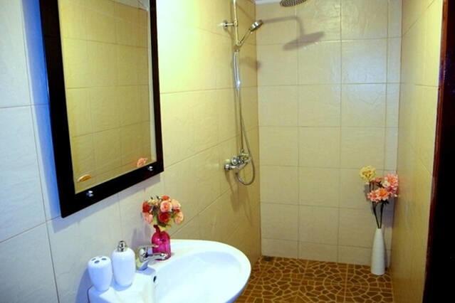 Sunrise 3 Bedrooms Spacious *