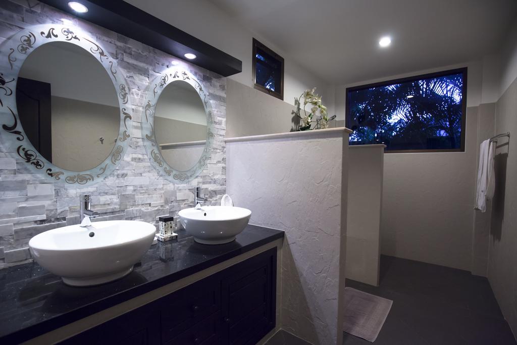 Champagne By G Estate Villa