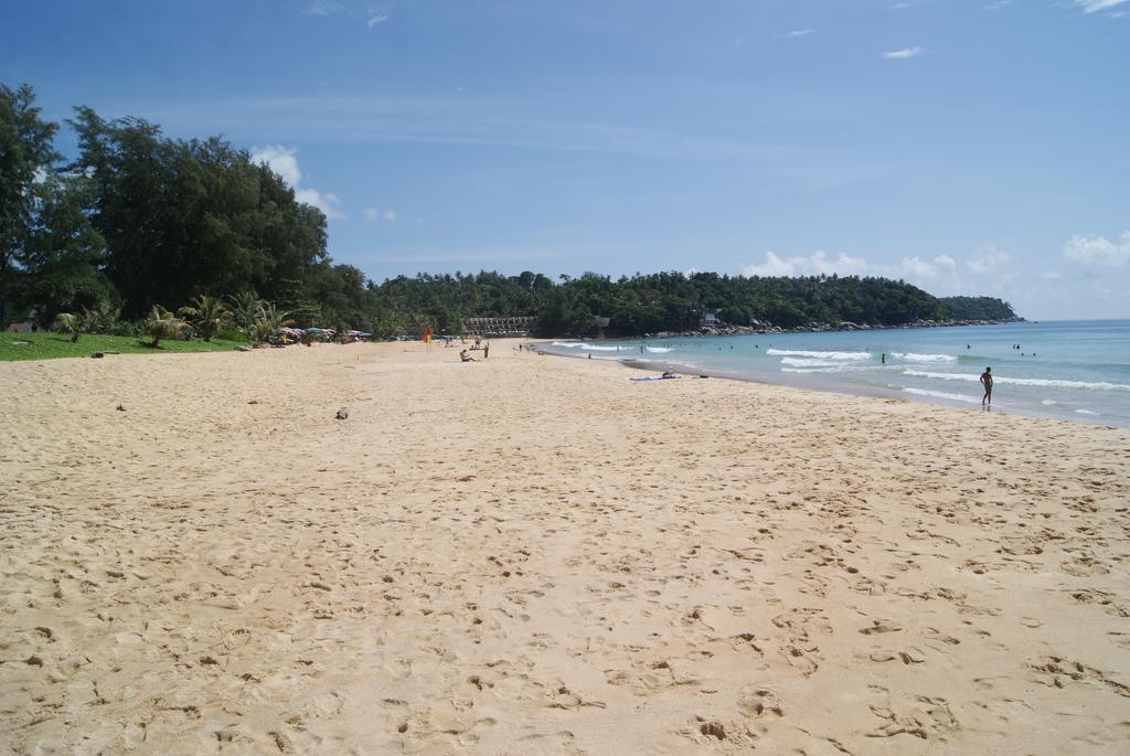 Pineapple Guest house Karon