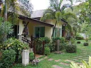 Thai Modern & 