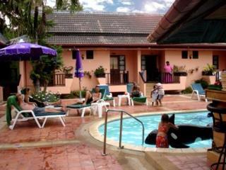 Baan Nern Sai Hotel