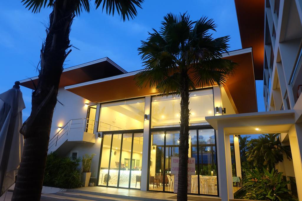 Resort Clear House - Sha Extra