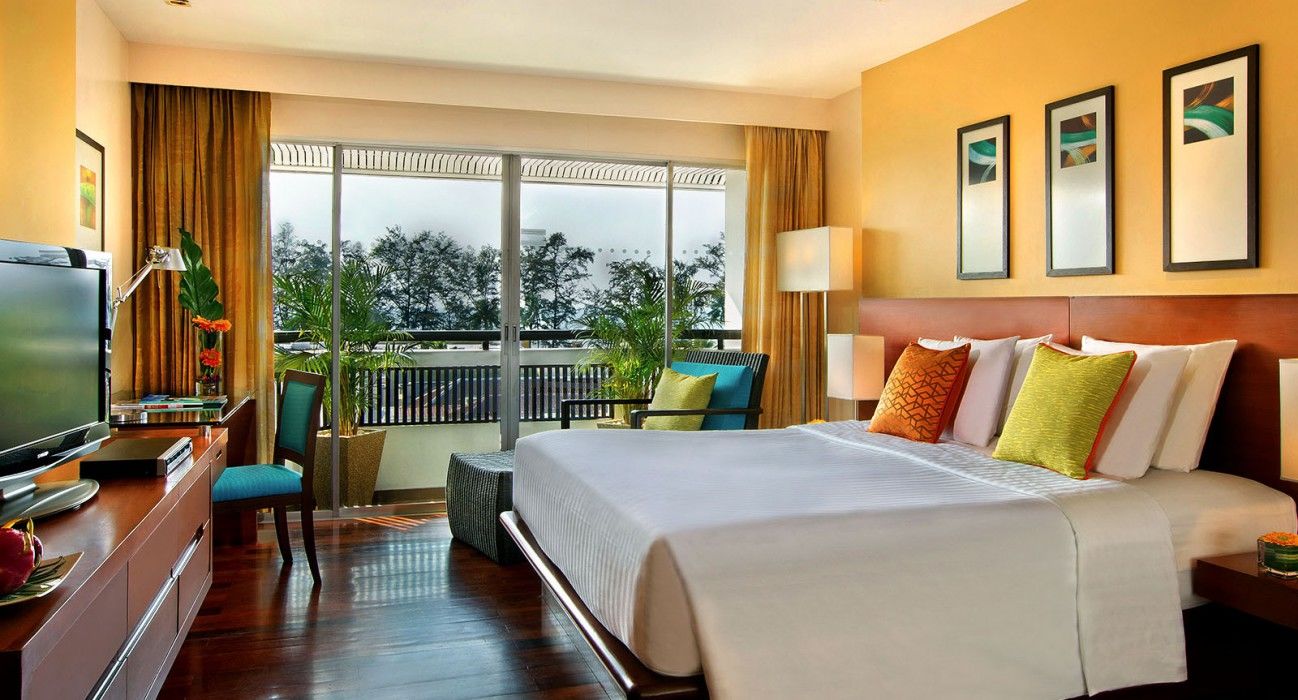 Hotel Radisson Red Phuket 5*