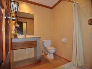 Mt Patong Hotel 3*