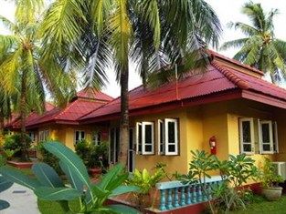 Palm Village Resort 3*
