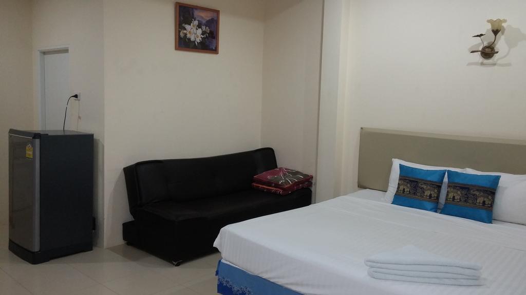 Wattana Guest house *