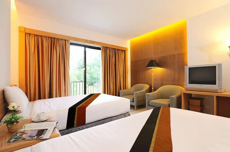 Tinidee Golf Phuket - Sha Extra Hotel 4*