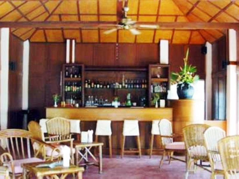 & Village Hotel Layan Beach (Phuket)