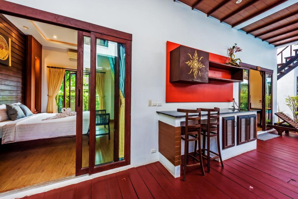 Assada Boutique Phuket Hotel 3*