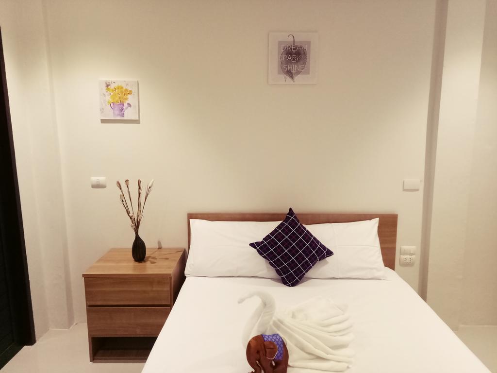 Baan Phunwanna Kata Beach (Phuket)