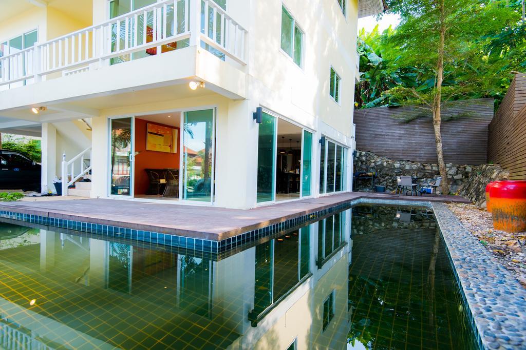 Tananza Pool Nern Khao Phuket