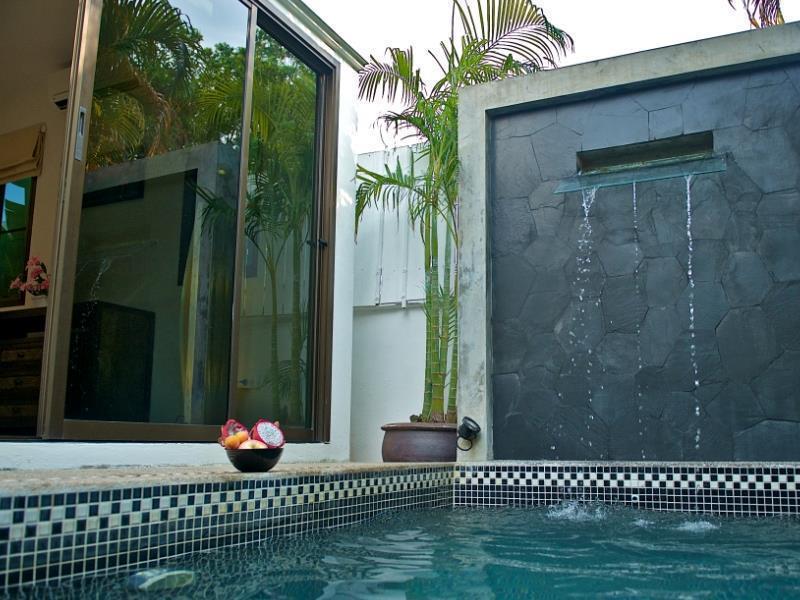 Villa Coconut Grove Boutique Rawai
