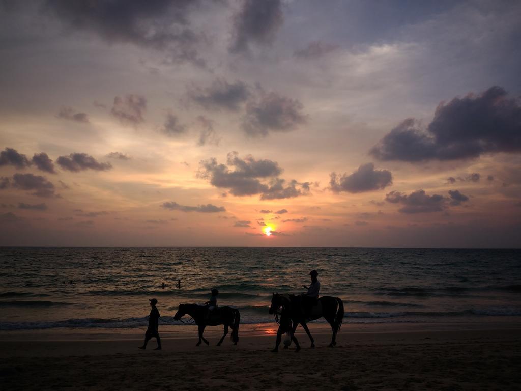 Resort Bangtao 3*