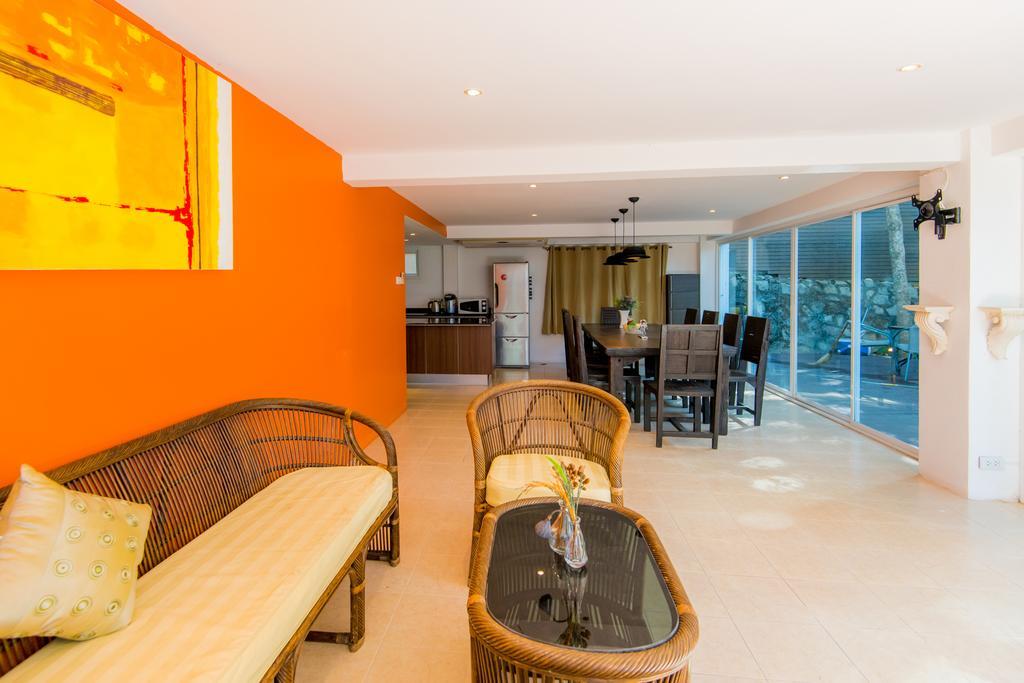Tananza Pool Nern Khao Phuket Ratsada