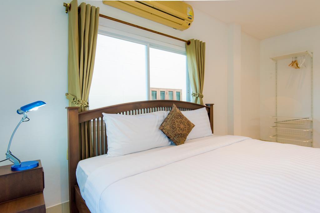 Tananza Pool Nern Khao Phuket Holiday home
