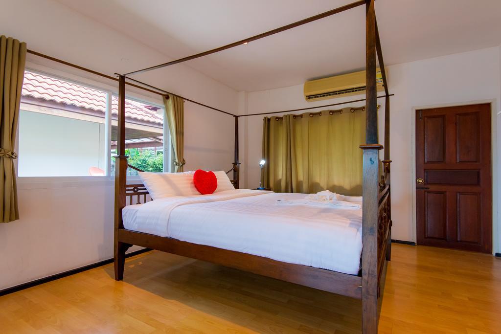 Tananza Pool Nern Khao Phuket Holiday home