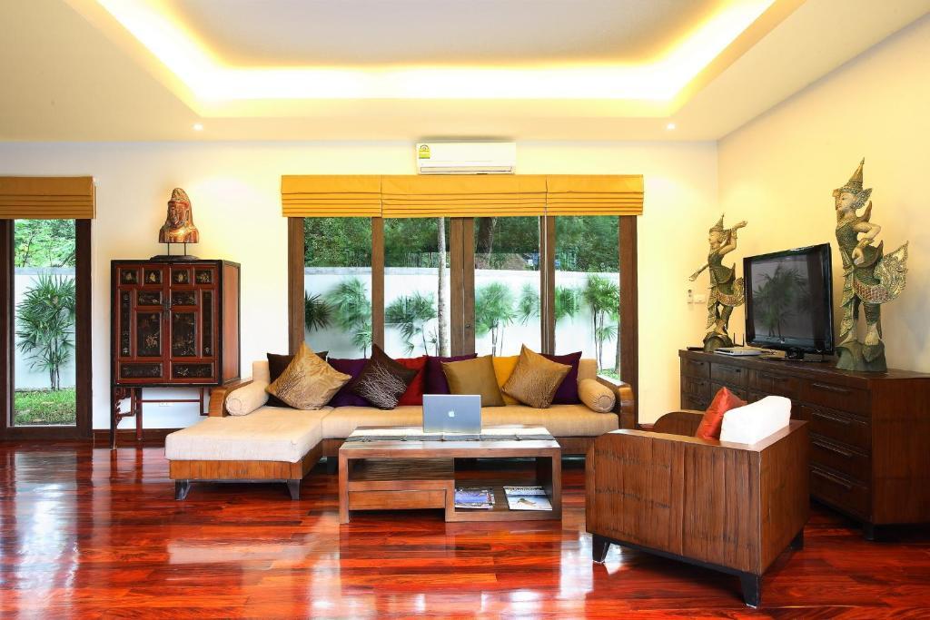 Suksan Nai Harn * Phuket