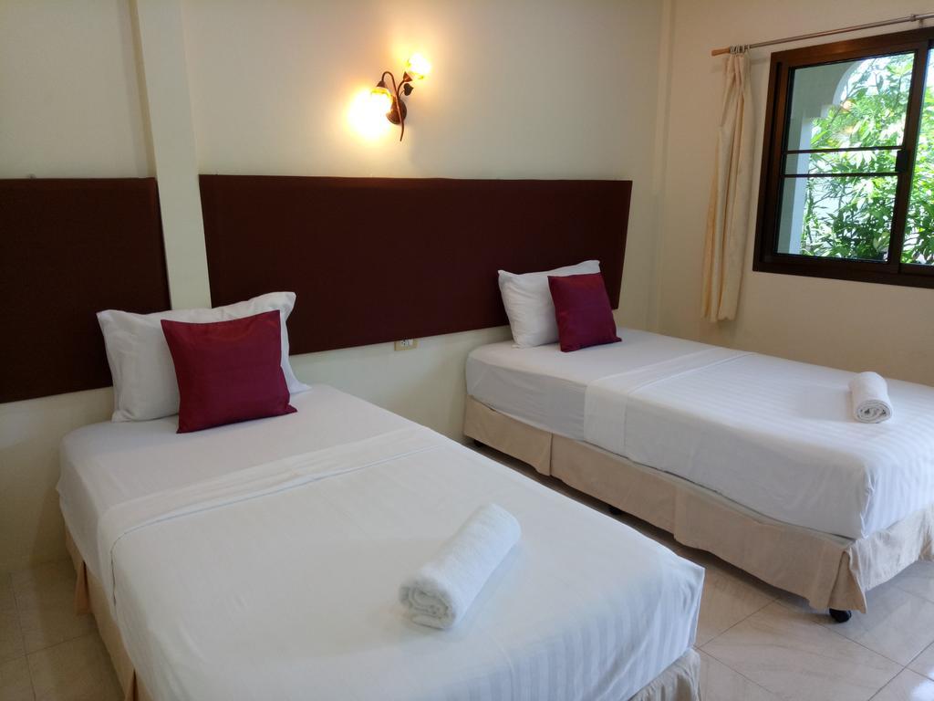 Wattana Guest house