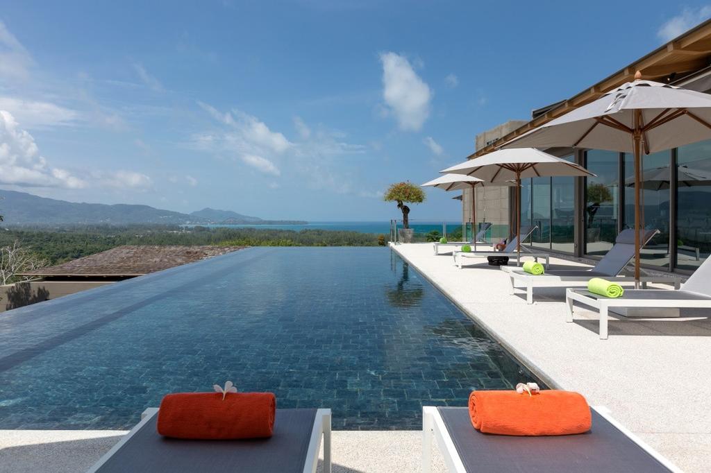 Tropical Castle Phuket By Resava * Strand Layan
