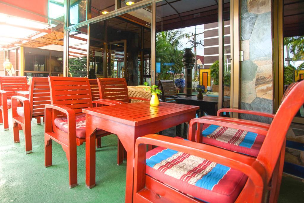 Kelly's Residency Hotel