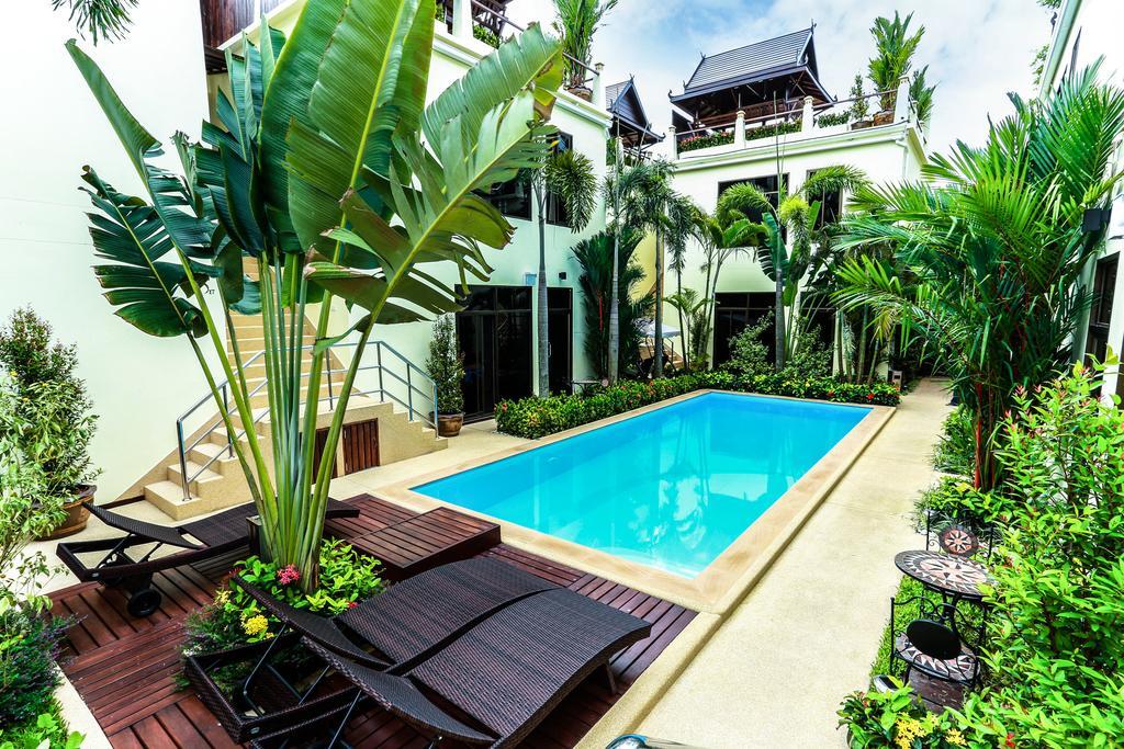 Palm Oasis Apartamento *