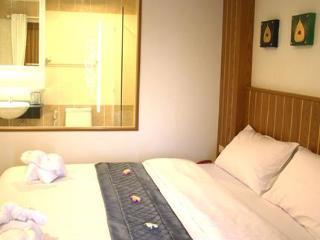 Santi White Hotel 3*
