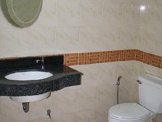 Apartment Rai Rom Yen Sha *