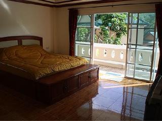 Apartment Rai Rom Yen Sha Patong