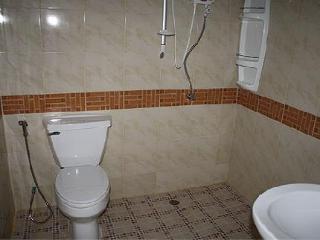 Apartment Rai Rom Yen Sha