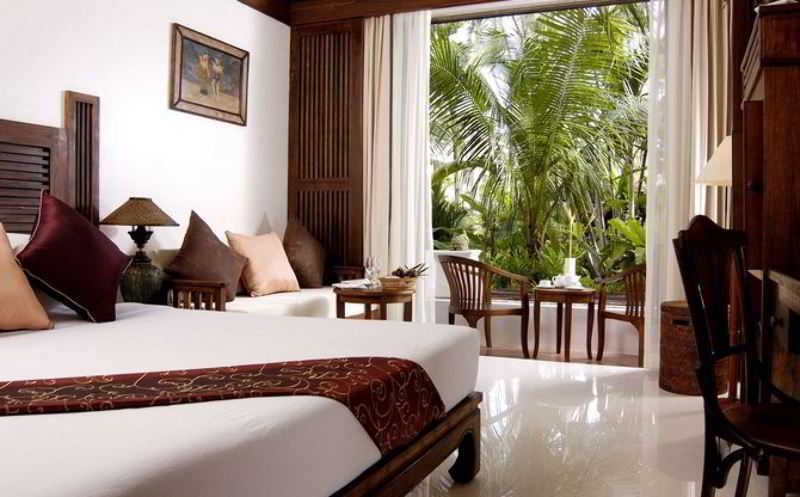 Safari Beach Hotel Patong Hotel