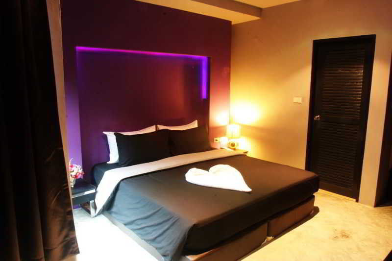 Patong Gallery Hotel