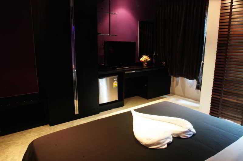 Patong Gallery