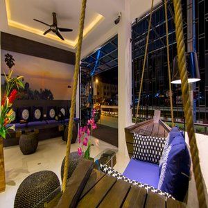 Hotel The Journey Patong