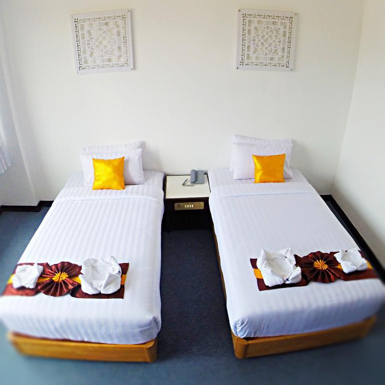Town Hotel 3*