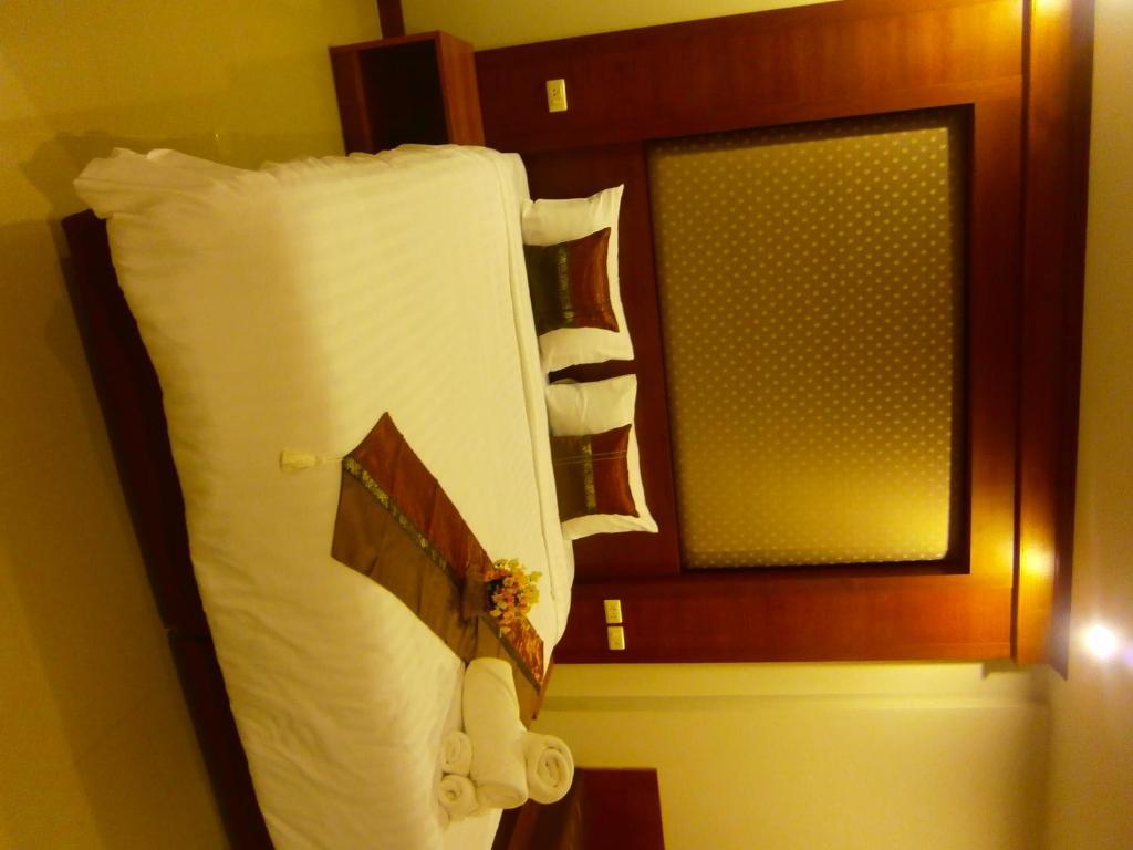 Rojjana Apartment *