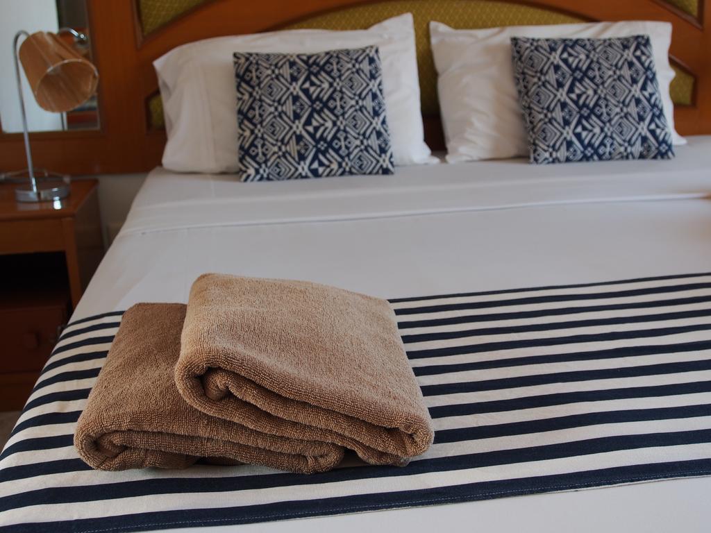 Waree's 2* Kata Beach (Phuket)