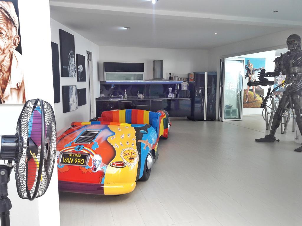 Gallery Pool
