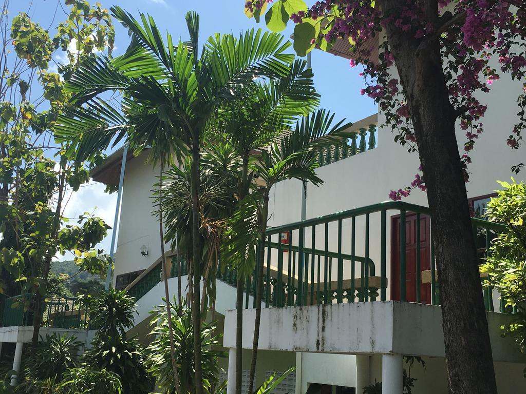 Royal Crown & Palm Hotel 3*