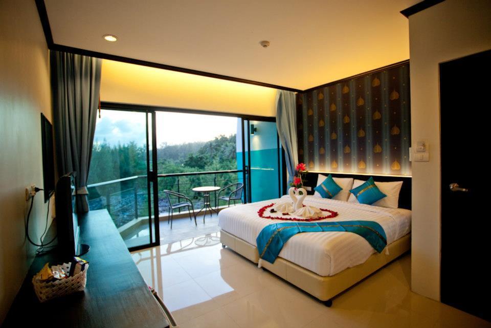 Hotel Kata Green Beach Hotel