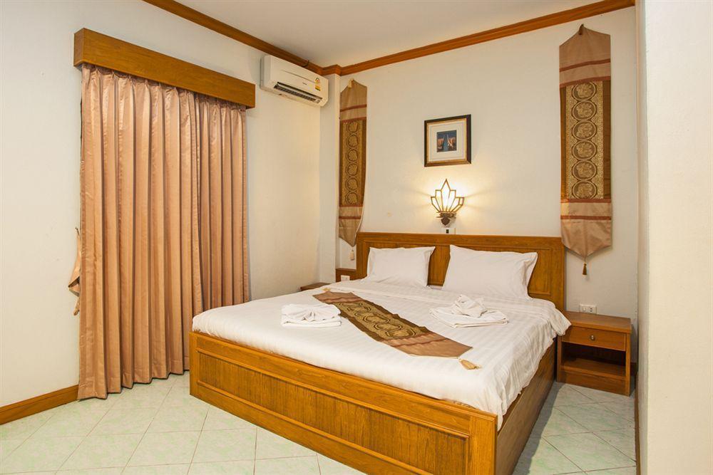 Hotel The Little Moon Patong