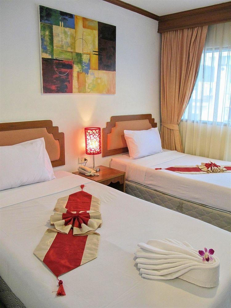 Paradise Resortel 2*