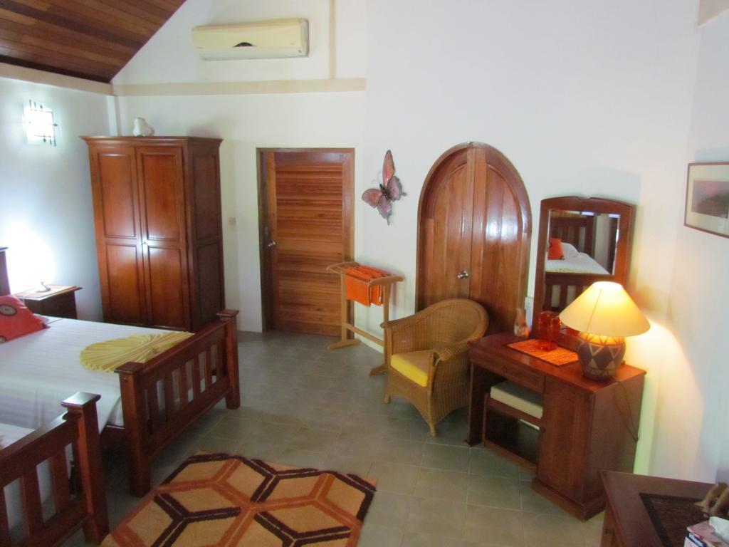 Kingsacre Hotel Nai Yang