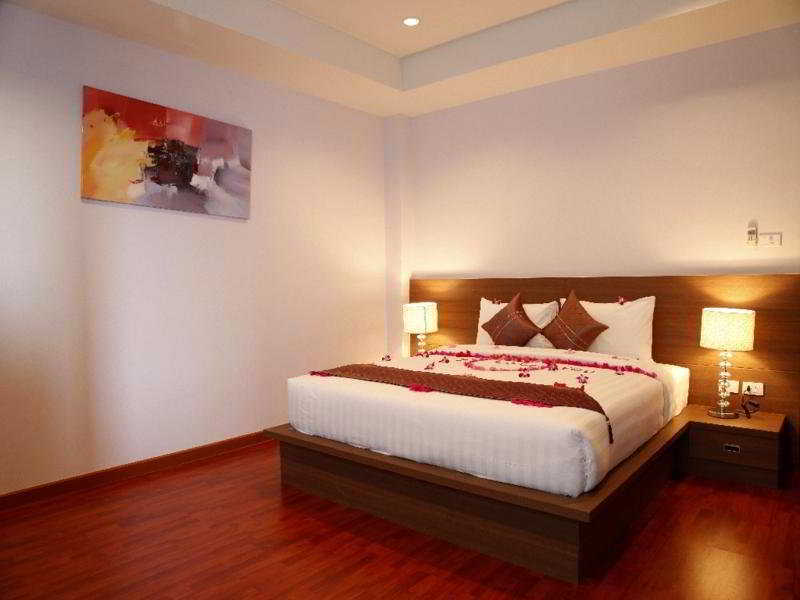 Resort Bangtao Tropical And 4*