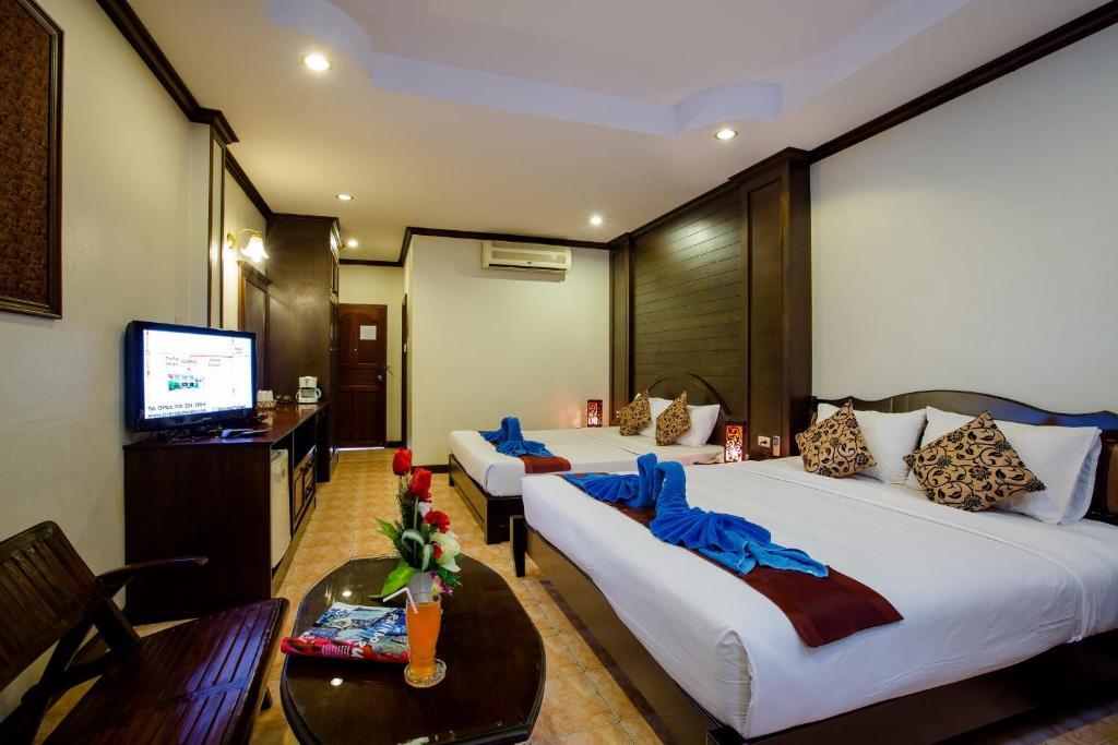 Baan Veerakit 4*